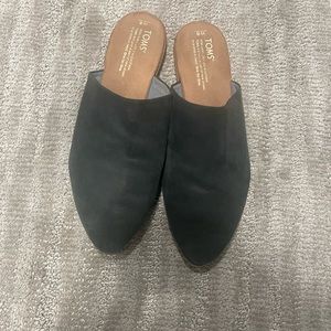 Toms clog shoes